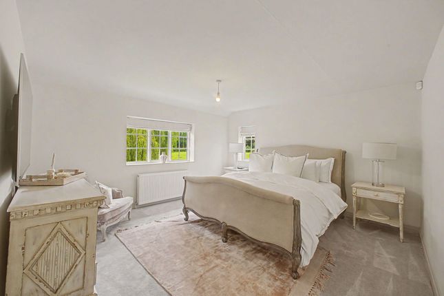 Barn House, Wilmslow Road, Macclesfield photo 4