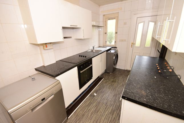39 Clapperhow Road, Motherwell photo 4