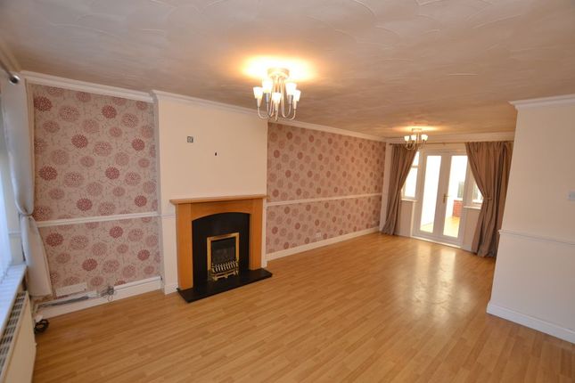 51, Rivington Drive, Ormskirk photo 3