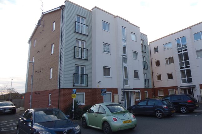 Thumbnail Flat to rent in Onyx Crescent, Leicester