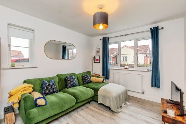 13, Sedgemoor Close, Weston-super-mare photo 4