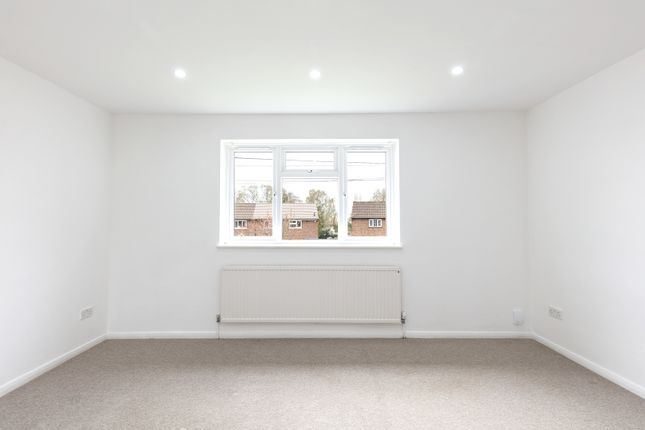 10, Flint Way, St. Albans photo 4