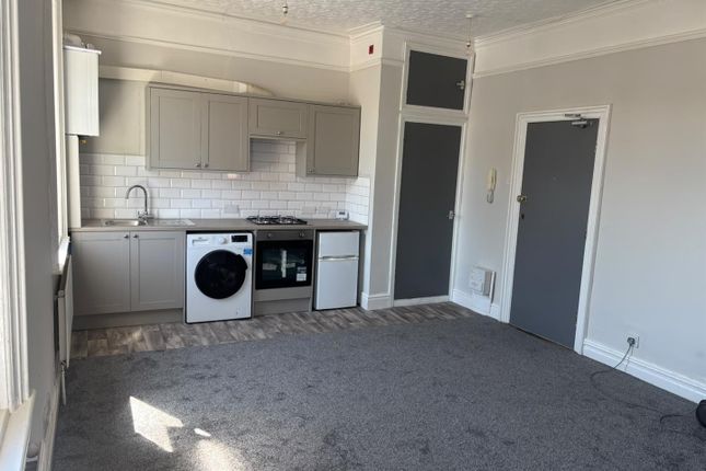 Flat 1, 99, Flixton Road, Manchester photo 2