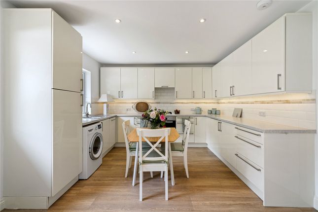 2, Eliot Drive, Surrey photo 2