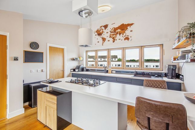 Flat 3/2, 23, Lochburn Gate, Glasgow G20 0SN, Glasgow photo 4
