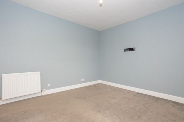 13, Ballater Avenue, Dumfries photo 4