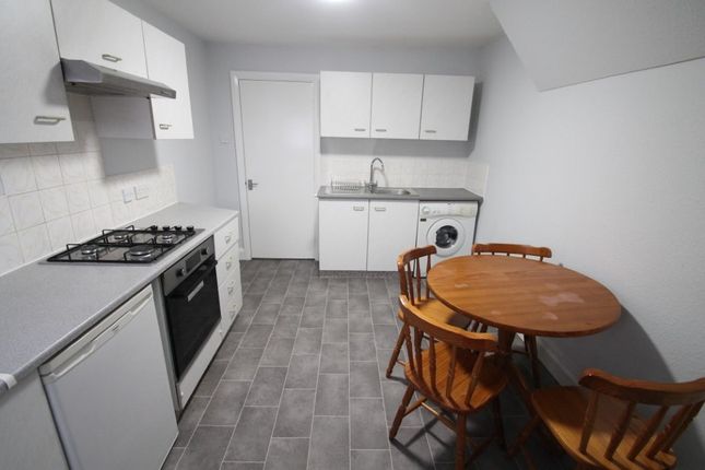 Flat to rent in George Lane, South Woodford