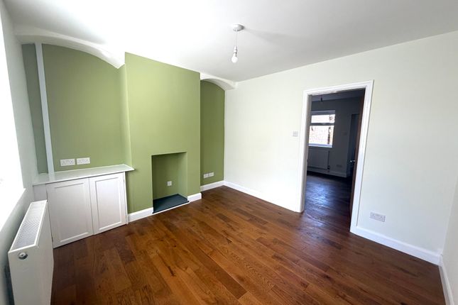 4 Vine Street, Malton photo 2