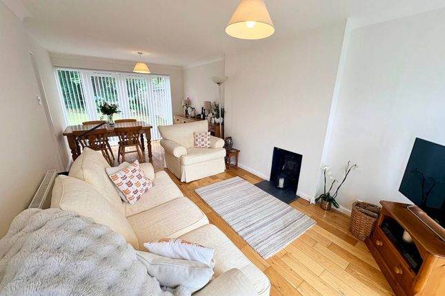 21, Rectory Close, Carlton photo 3