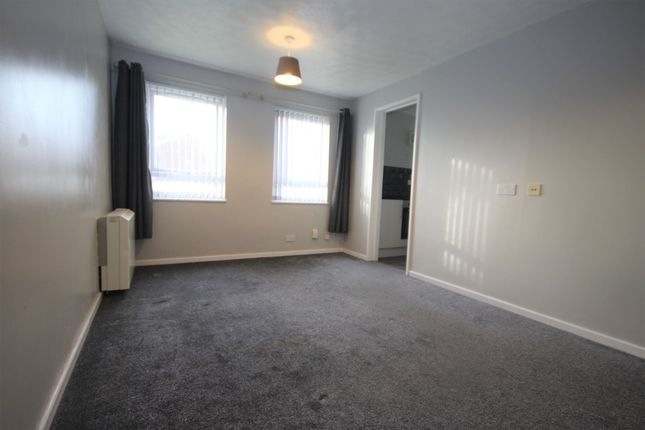 12, Wrenbury Court, Wrenbury Drive, Astley Bridge, Bolton photo 4