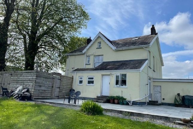 Detached house for sale in Ffairfach, Llandeilo, Carmarthenshire.