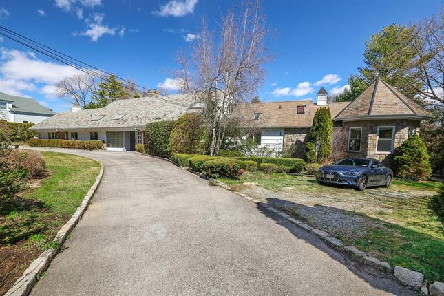 Property for sale in 1175 Old White Plains Road, Mamaroneck, New York, United States Of America