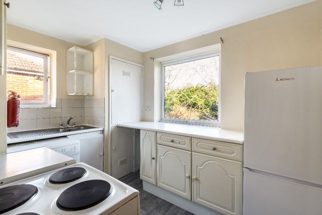 Flat for sale in Oxford Road, Littlemore, Oxford