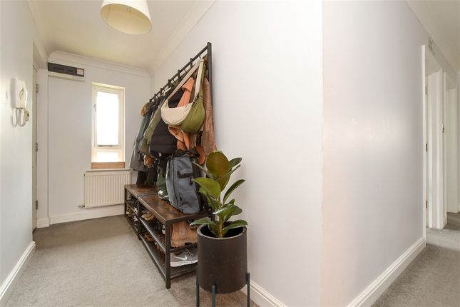 29, Highacre photo 2