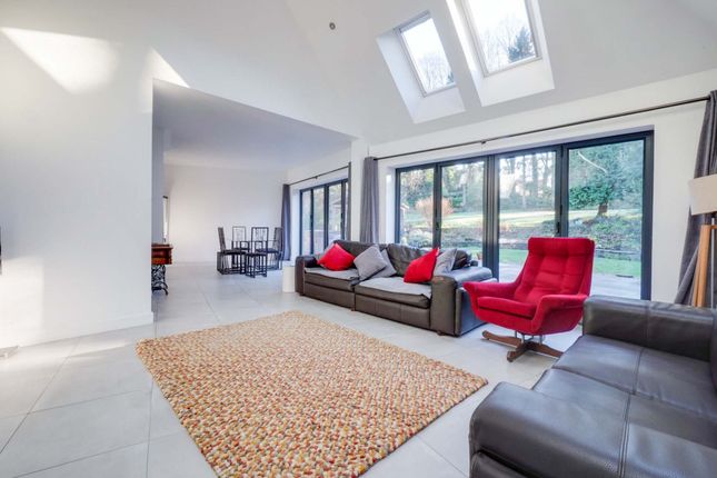 36 Meadowcourt Road, Leicester photo 2