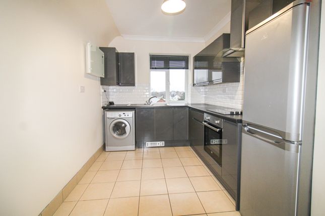 97b, Lynchford Road, Farnborough photo 2