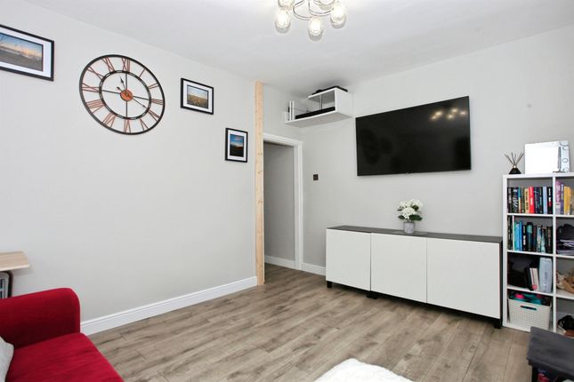 63, Palmerston Road, Peterborough photo 4
