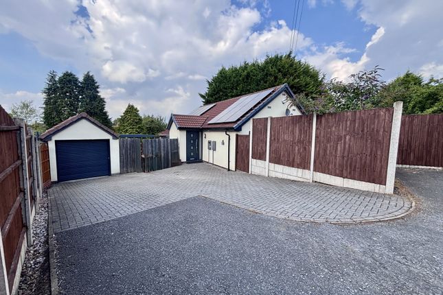 2-bed detached on 17, Pennine Way, Swadlincote, £285,000