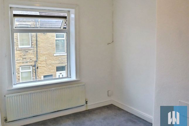 16, Batley Street, Huddersfield photo 5