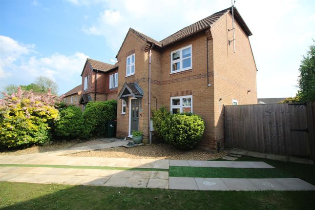 Thumbnail Detached house for sale in Marshall Road, Maidenbower, Crawley