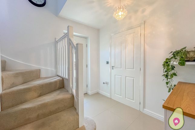 58, Lysander Drive, Bracknell photo 3