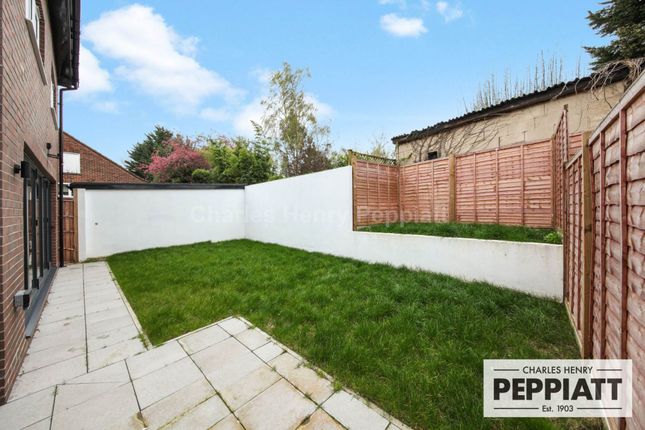 Property for sale in Rookwood Gardens, Chingford