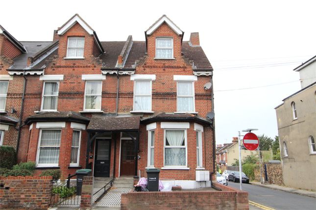 Flat to rent in Windmill Street, Gravesend, Kent