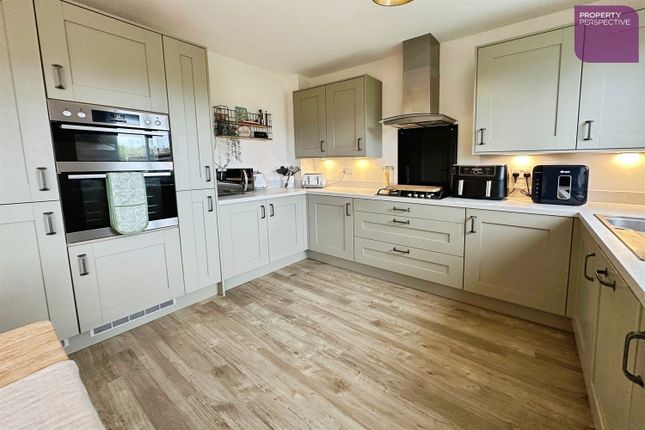 Cheddington Crescent, Great Sankey, Warrington photo 4
