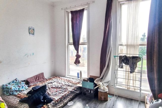 249, Romford Road, London photo 5