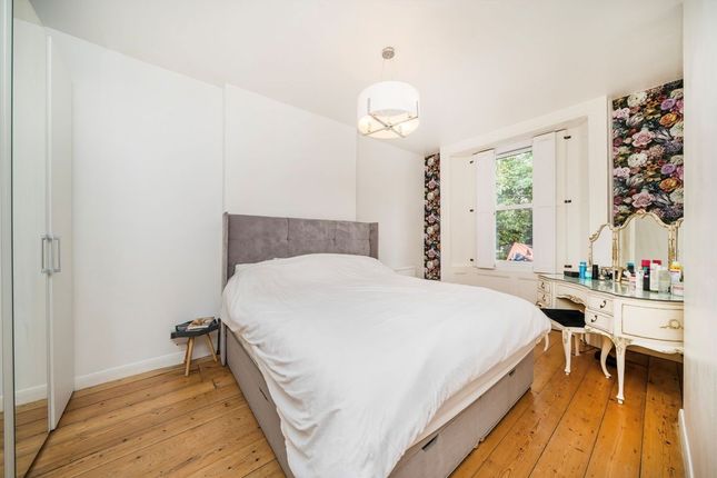 Flat 2, Warwick Lodge, Berrylands Road, Surbiton photo 4