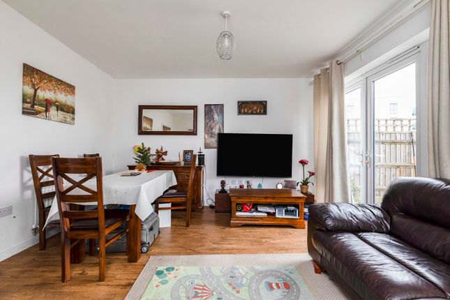 34, Crossness Road, Barking photo 3
