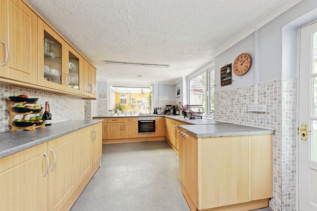 54, Dargate Road, Whitstable photo 3