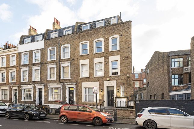 Studio flat on Swinton Street, King's Cross, £325,000