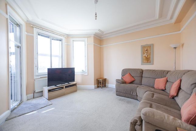 7, Brent View House, Hendon photo 2