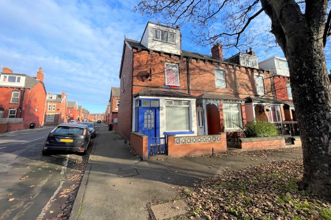 Thumbnail Terraced house for sale in Victoria Avenue, Leeds, West Yorkshire