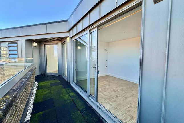 Flat 28, 38, Canterbury Road, Kent photo 5