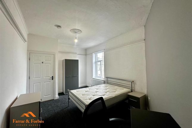 Thumbnail Room to rent in Queen Victoria Road, Burnley