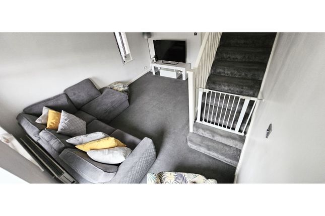 19, Coleford Road, Leicester photo 4