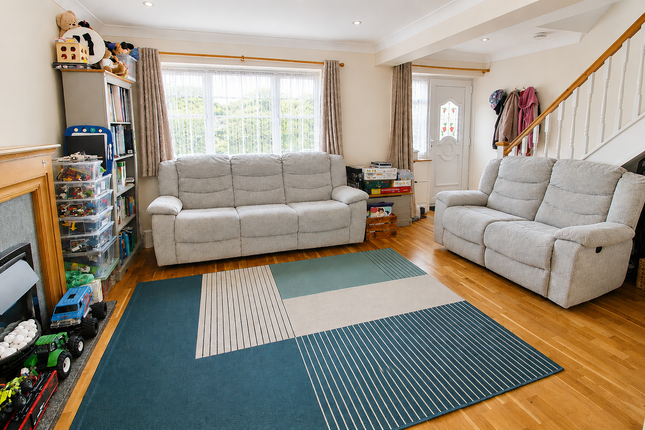 102, Purbrook Gardens, Waterlooville photo 4