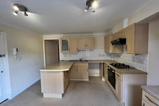 Property to rent in Haydon Place, Guildford