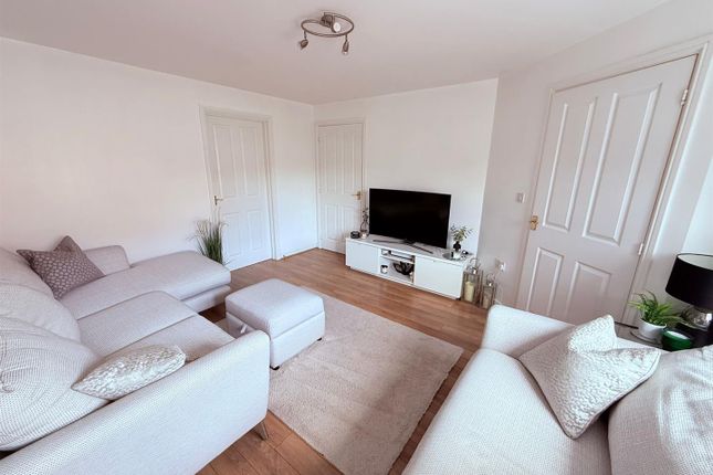 Glossop Close, Warrington photo 3