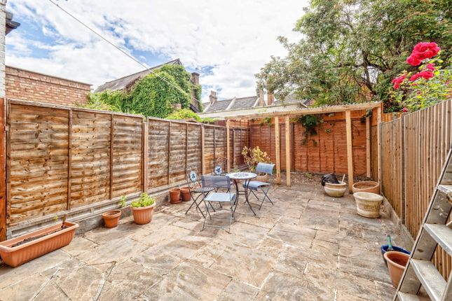 17, Mountfield Road, London photo 2