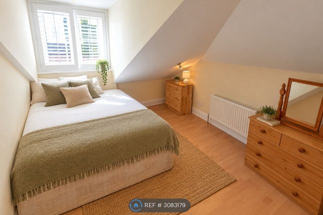 Fontenoy Road, London photo 5