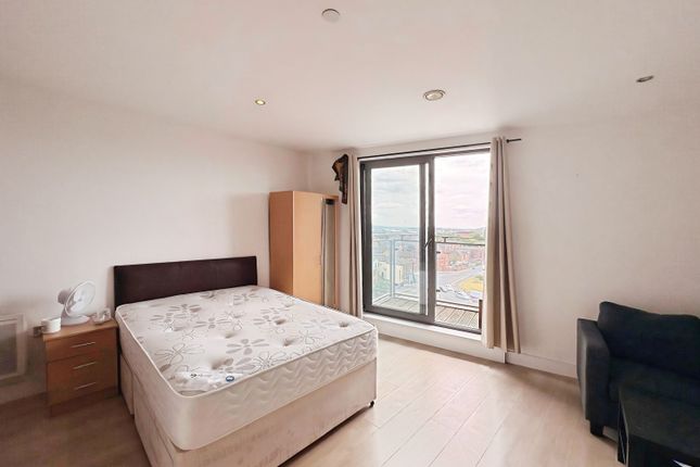 614, Echo Central Two, Leeds photo 4