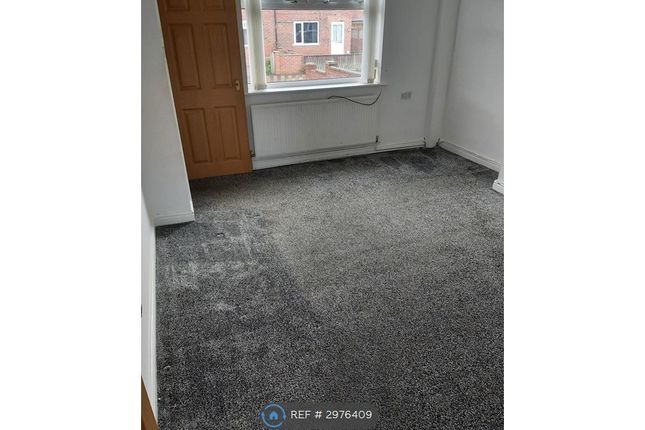 Clayton Avenue, Upton, Pontefract photo 4