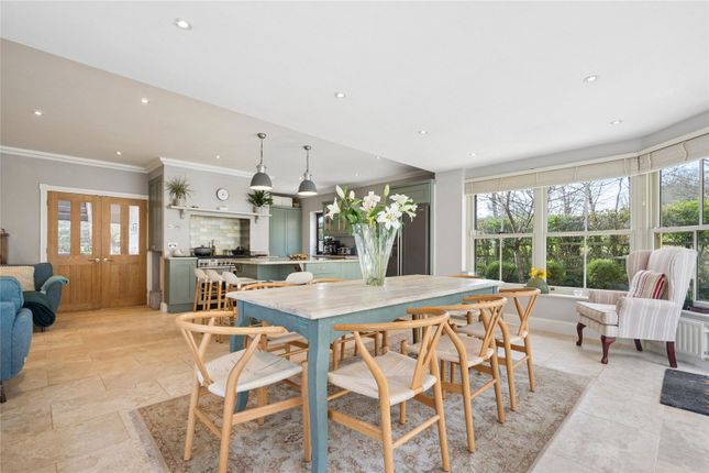 25, Hazel Grove, Henley-on-Thames photo 4