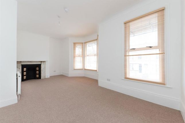 10, Musgrove Road, London photo 3