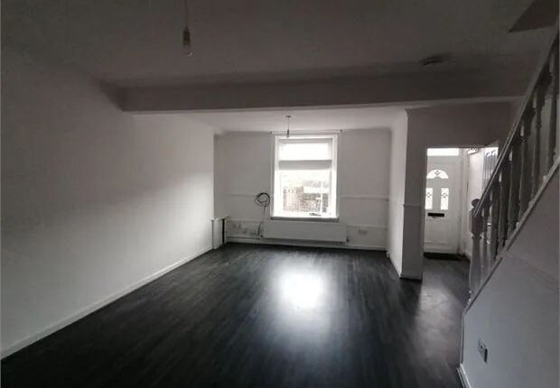 15, Old Street, Tonypandy photo 3