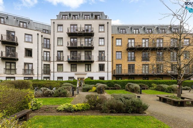 Flat 74 , 52 Holloway Road, N7 8BW photo 4