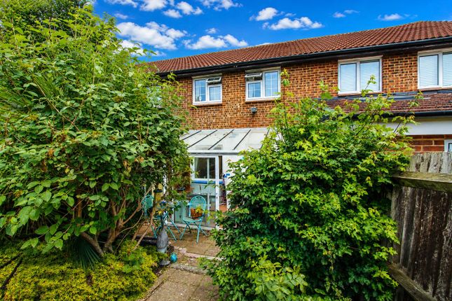 21, Mariette Way, Wallington photo 4